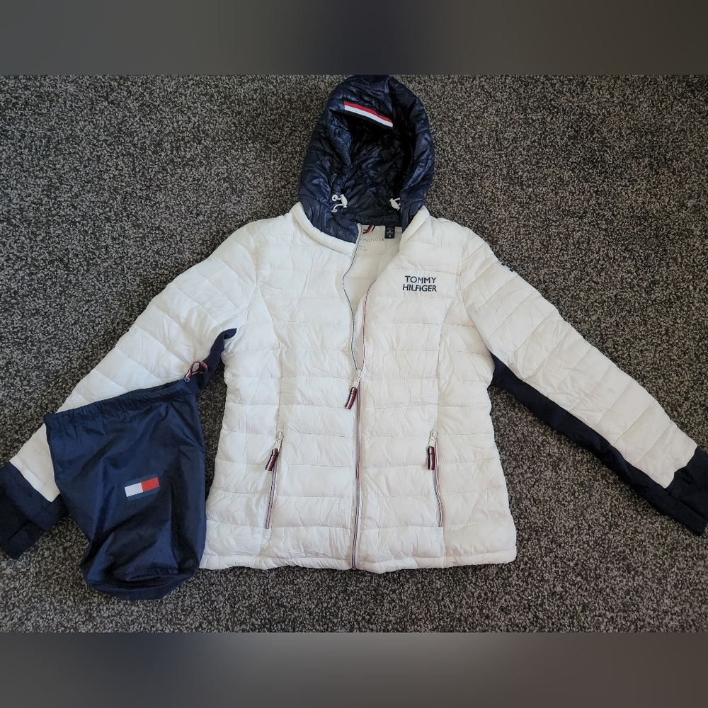 Packable tommy hilfiger